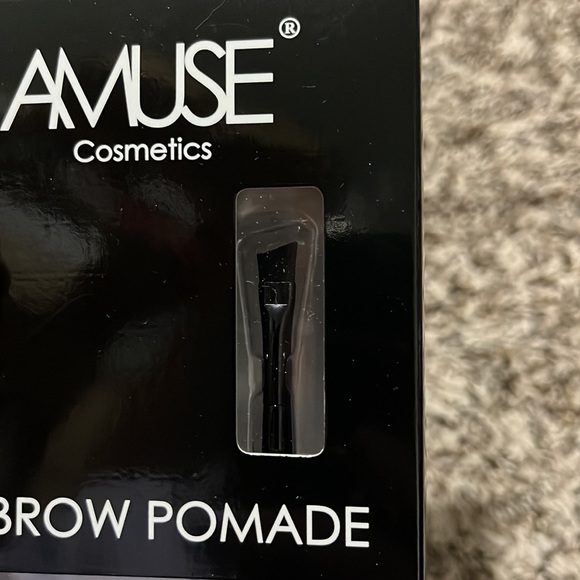 NWT eyebrow pomade in Blonde - Picture 3 of 4